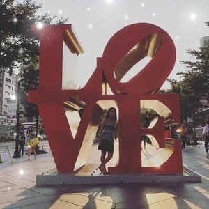 Meet your Posher, Lorina